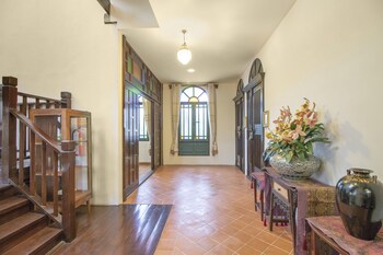 capital o 707 cheva gallery