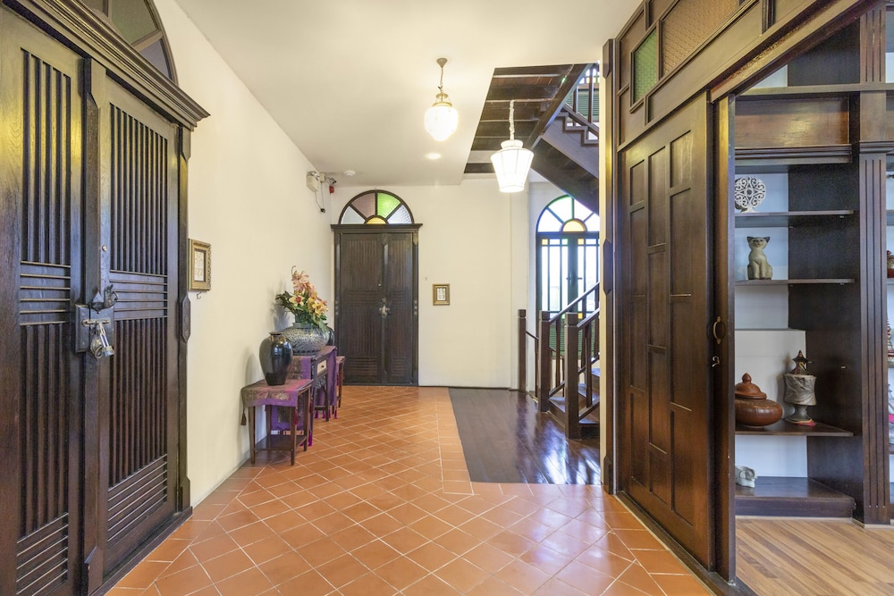 capital o 707 cheva gallery