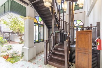 capital o 707 cheva gallery