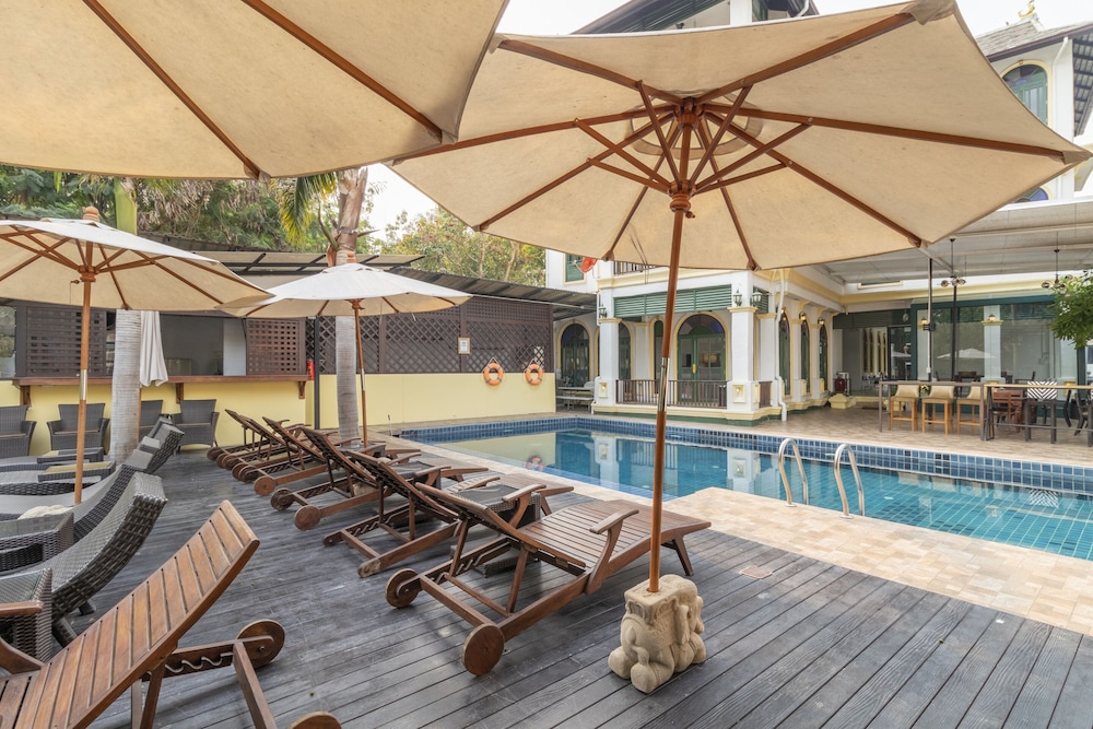 capital o 707 cheva gallery