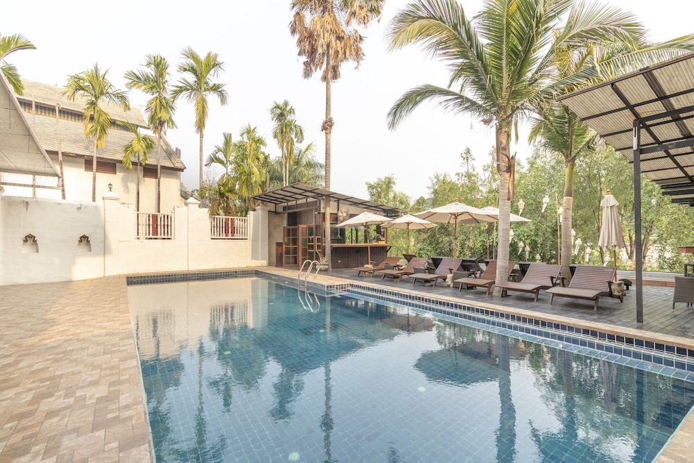 capital o 707 cheva gallery