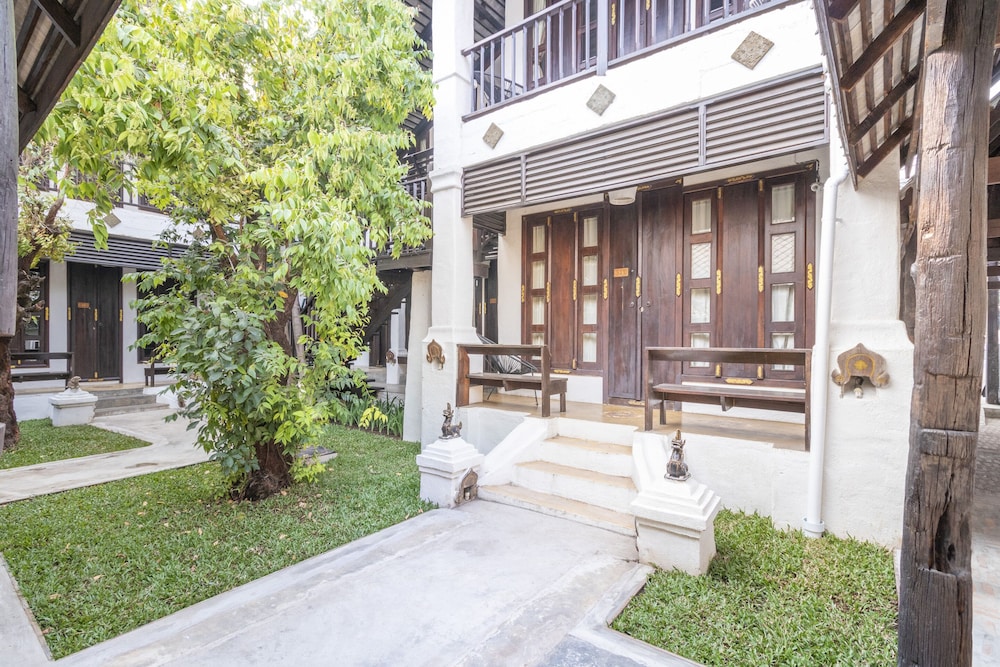 capital o 707 cheva gallery