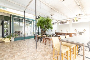 capital o 707 cheva gallery