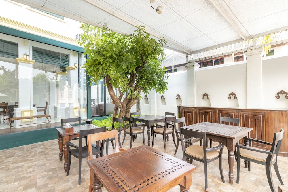 capital o 707 cheva gallery