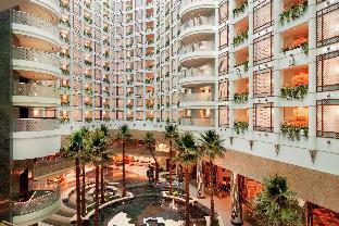 Jeddah Hilton,In Jeddah (Ash Shati),5 star