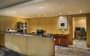 Jeddah Hilton,In Jeddah (Ash Shati),5 star