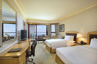 Jeddah Hilton,In Jeddah (Ash Shati),5 star