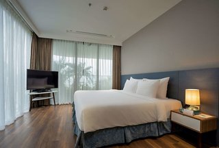 flamingo grand cat ba resort