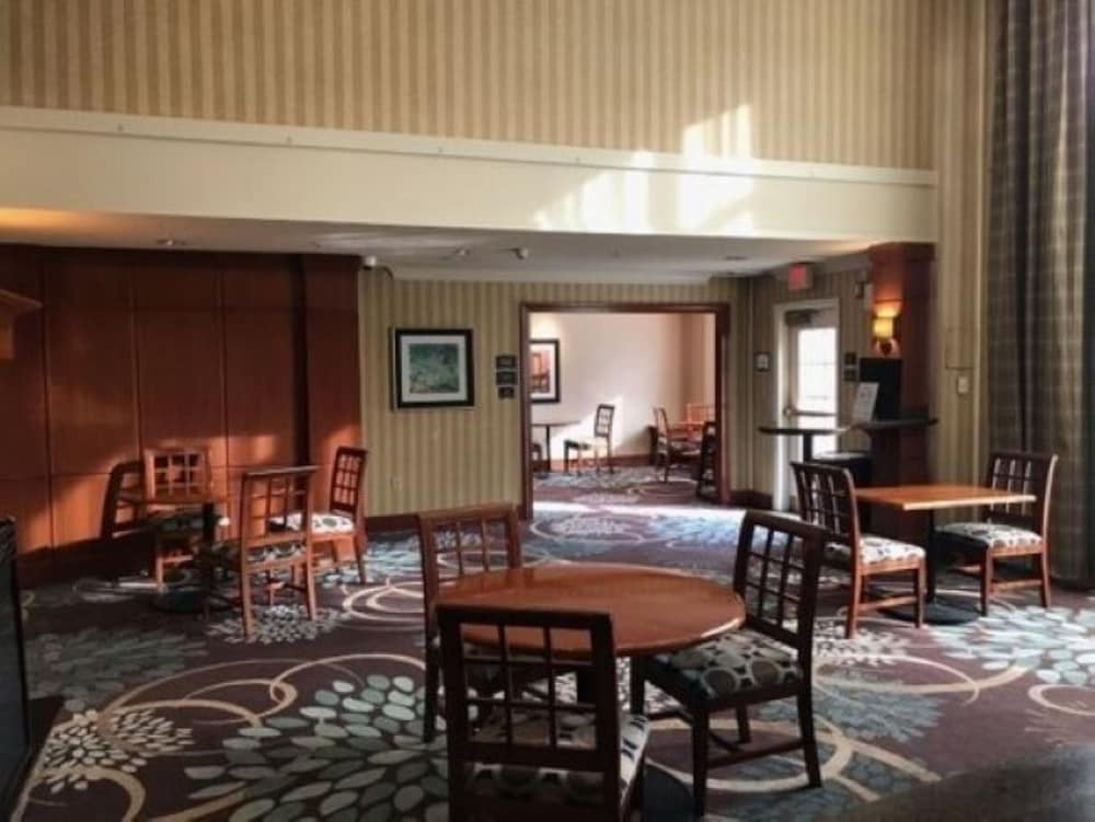 staybridge suites allentown bethlehem airport by ihg