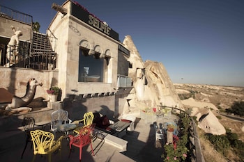 cappadocia fairy chimneys selfie cave hotels special class