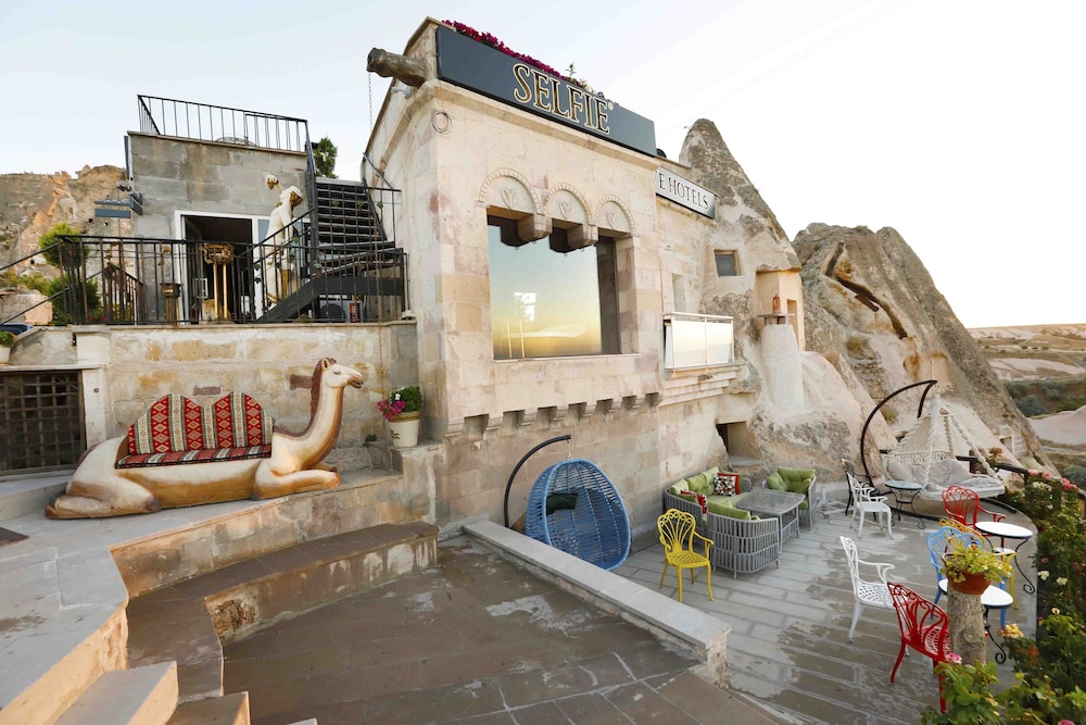 cappadocia fairy chimneys selfie cave hotels special class