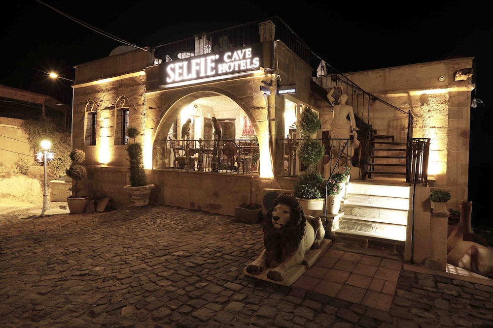 cappadocia fairy chimneys selfie cave hotels special class