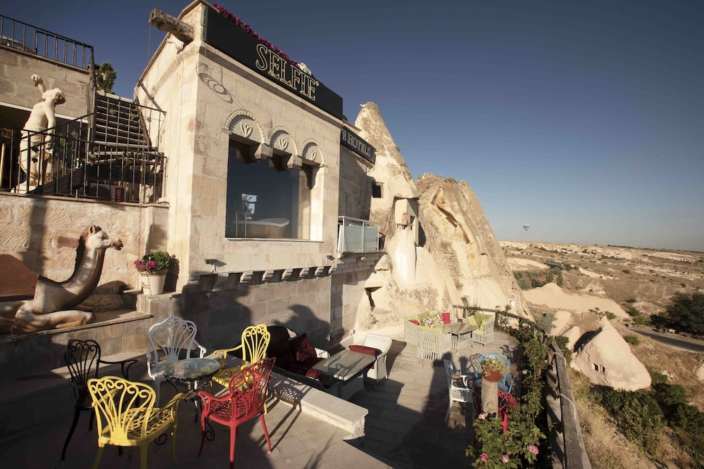 cappadocia fairy chimneys selfie cave hotels special class