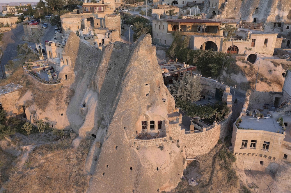 cappadocia fairy chimneys selfie cave hotels special class