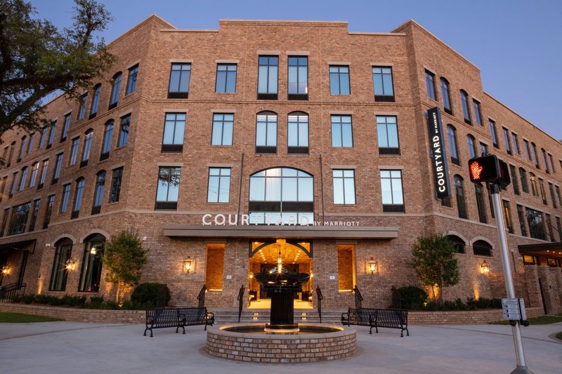 Courtyard By Marriott Thomasville Downtown