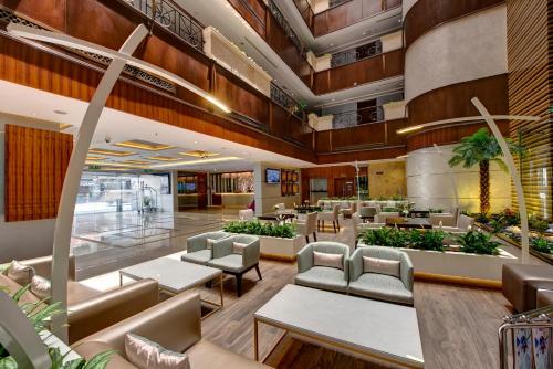 Howard Johnson Plaza By Wyndham Dubai Deira,Dubai>>Deira,4 star