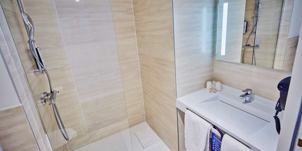 kyriad combs la ville senart