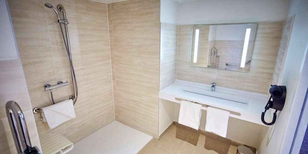 kyriad combs la ville senart