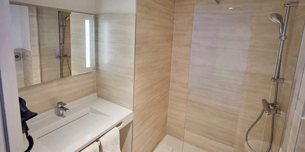 kyriad combs la ville senart