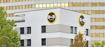 bandb hotel stuttgart neckarhafen