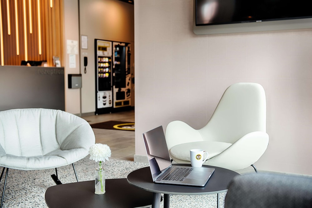 bandb hotel stuttgart neckarhafen
