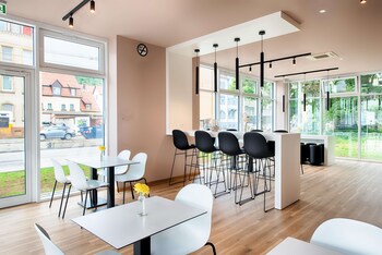 bandb hotel stuttgart neckarhafen