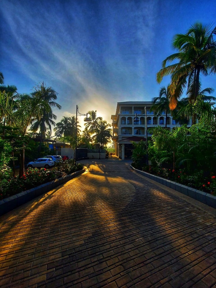 Holiday Inn Goa Candolim, An Ihg Hotel,Candolim>>Bardez,5 star
