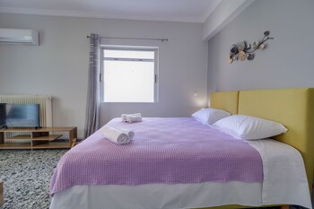 carpe diem apartments by athens airport