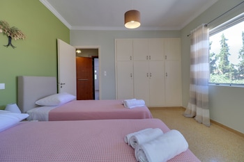 carpe diem apartments by athens airport