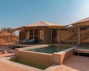 moon retreat by sharjah collection