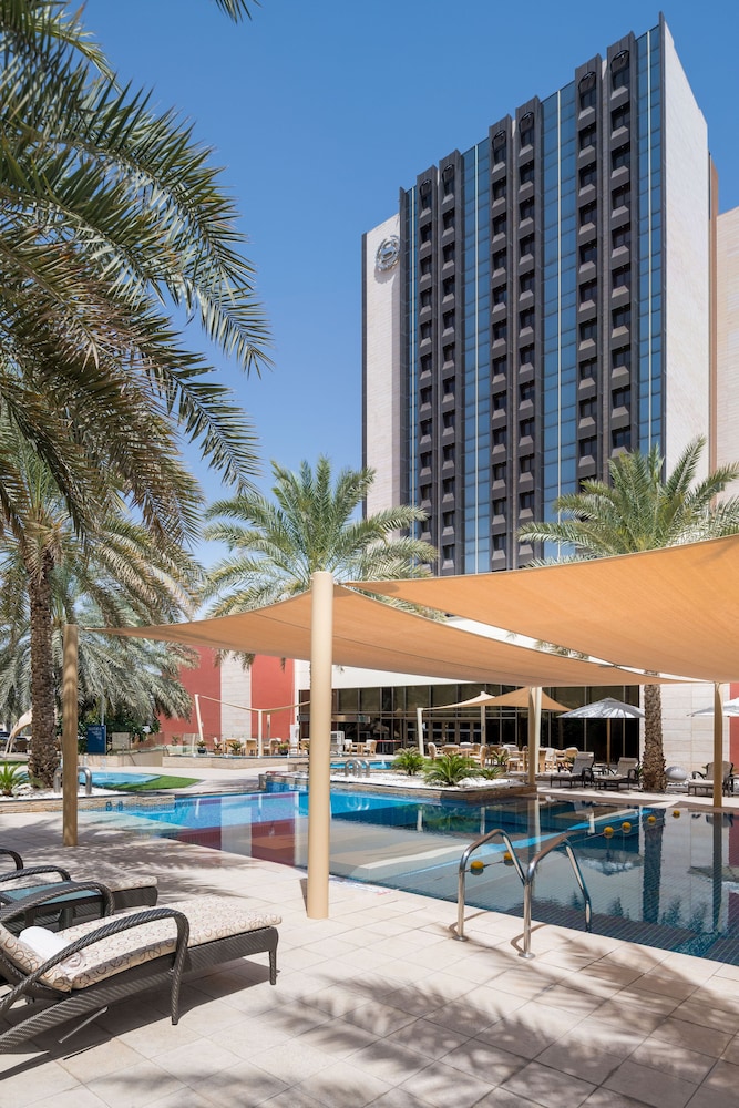 sheraton oman hotel