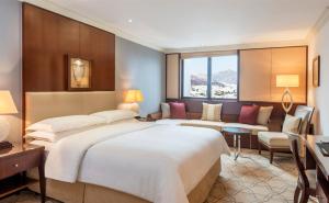 Sheraton Oman Hotel,Ruwi>>Muscat,5 star