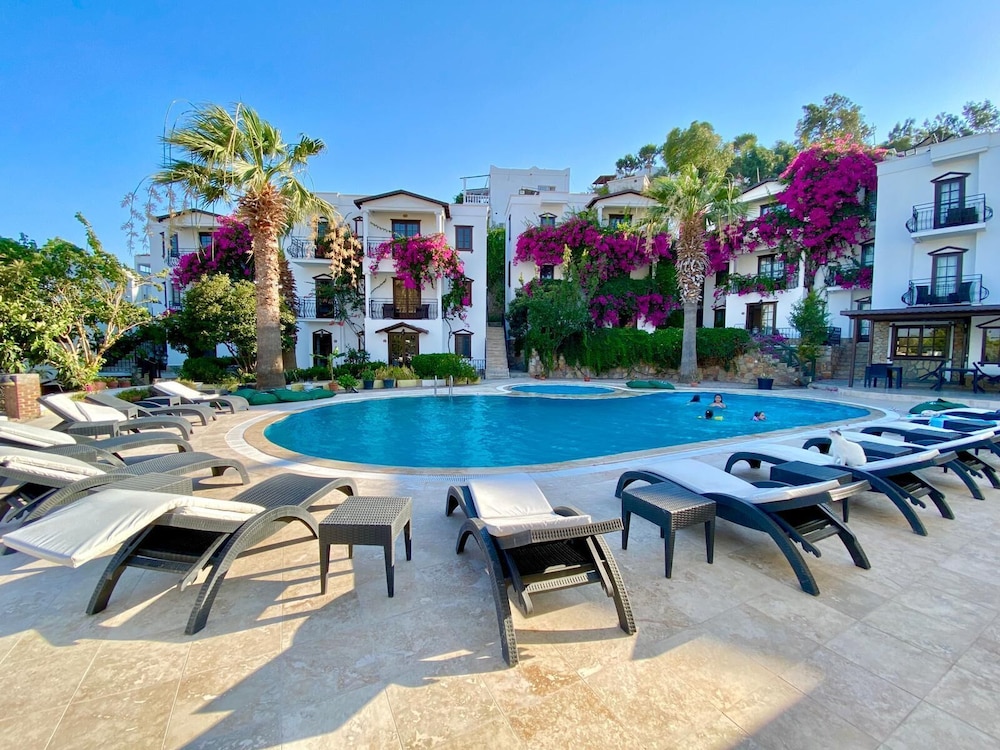 mare garden hotel akyarlar