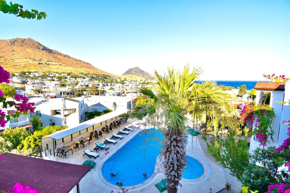 mare garden hotel akyarlar