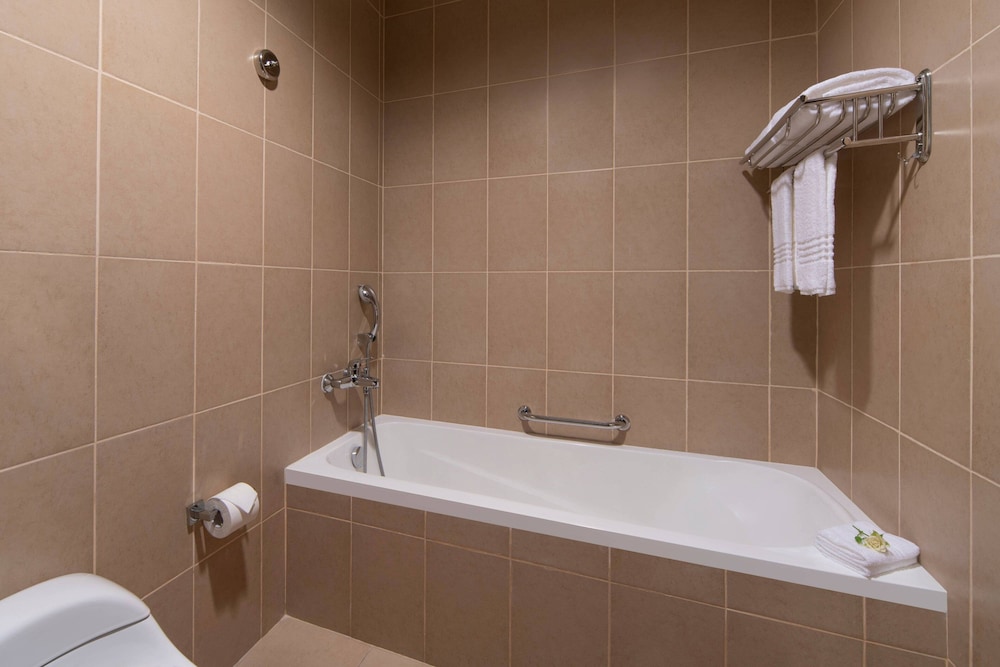 marriott executive apartments city center doha