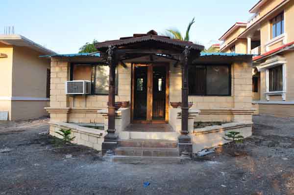 gir lions paw resort with swimming pool