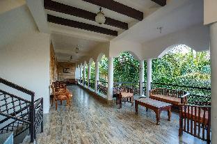 gir lions paw resort with swimming pool