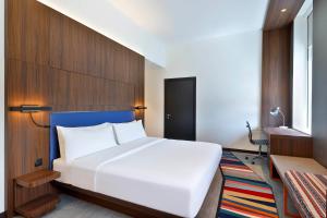 Aloft Al Mina Dubai,Sheikh Zayed Road>>Bur Dubai,4 star