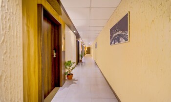 treebo golden swan pammal