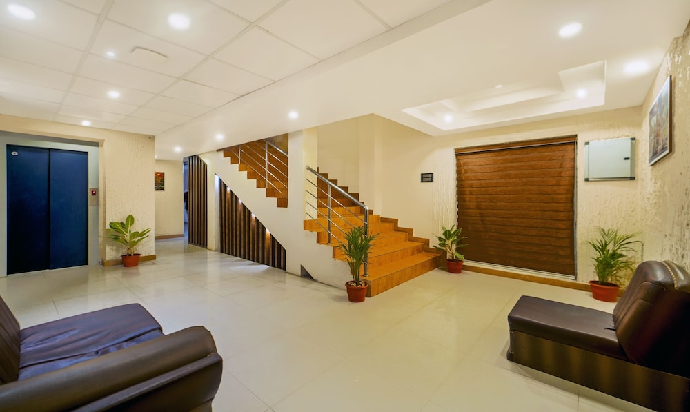 treebo golden swan pammal