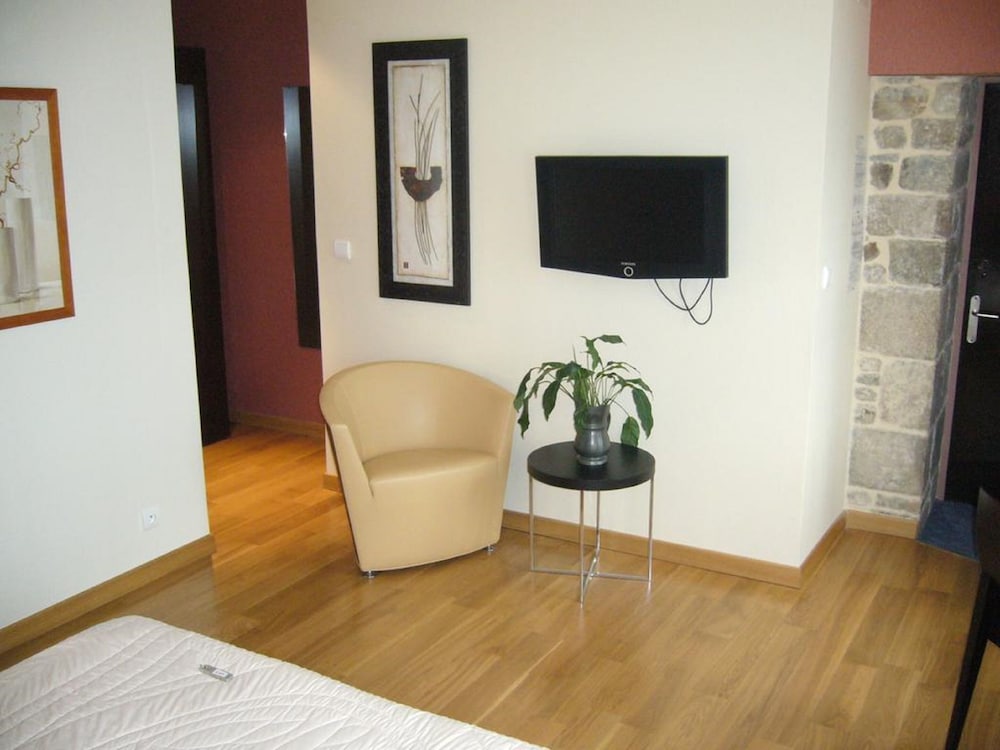 logis hotel saint pierre