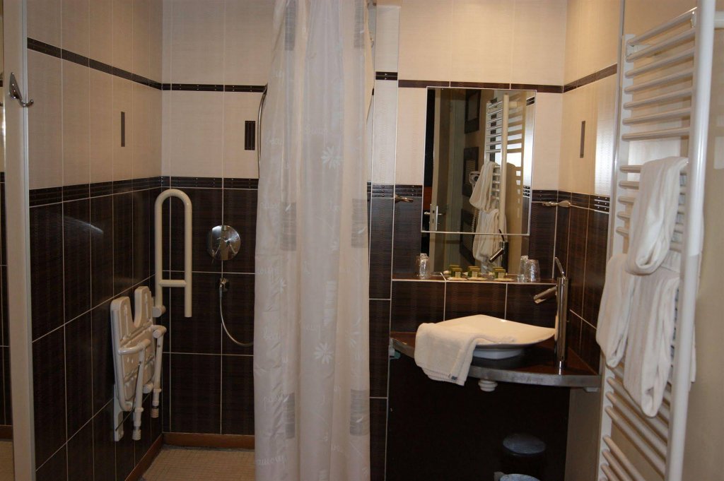 logis hotel saint pierre