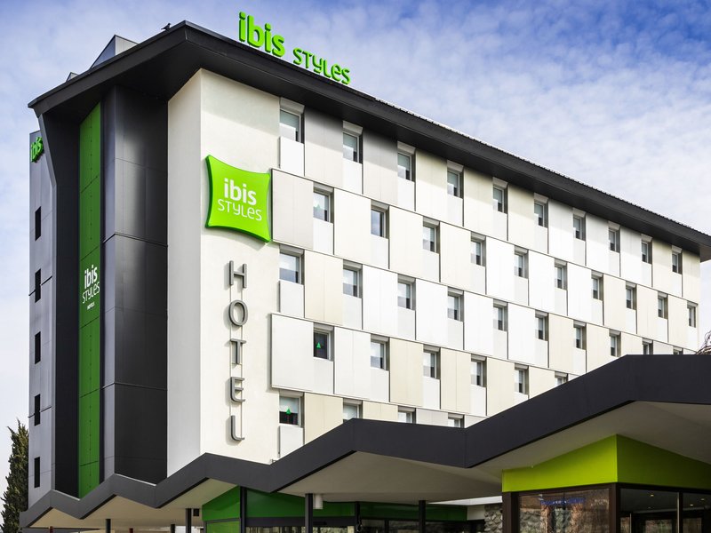 ibis styles thonon les bains hotel