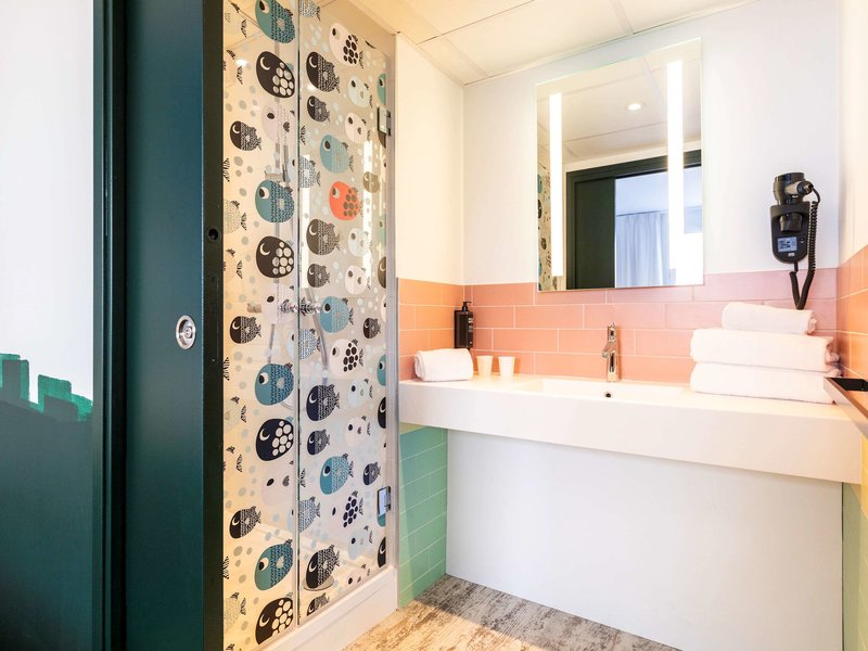 ibis styles thonon les bains hotel