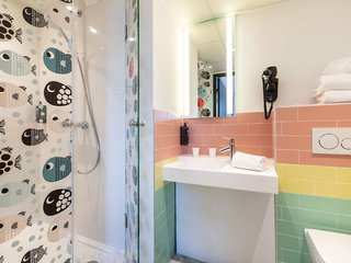 ibis styles thonon les bains hotel