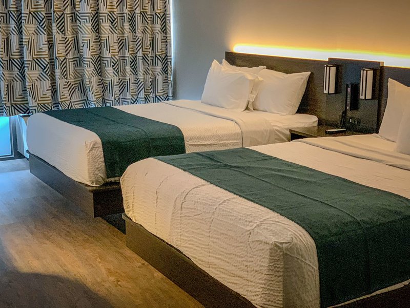 motel 6 louisville ky airport fair expo