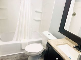 montgomery inn and suites