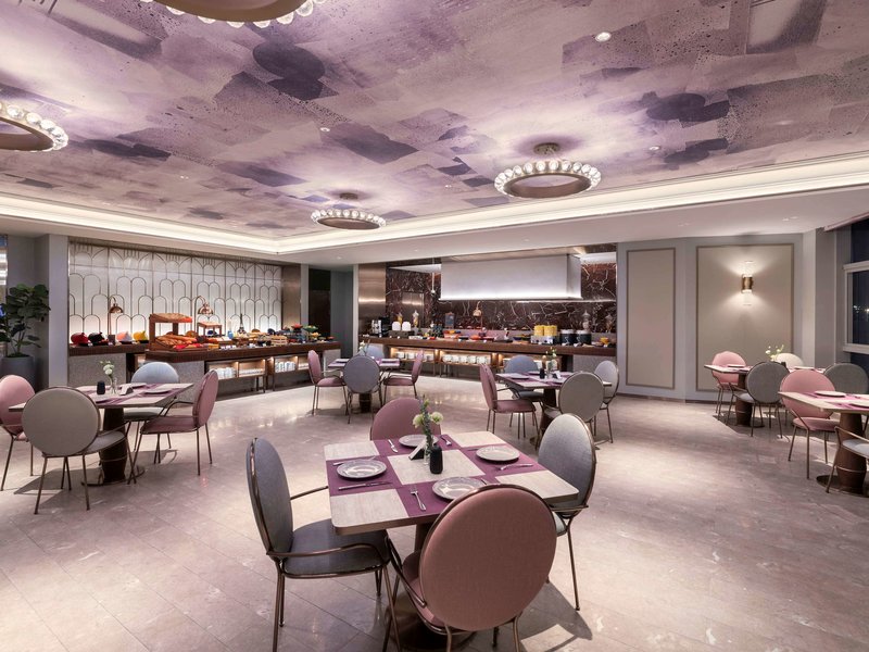 mercure shanghai waigaoq free trade zone