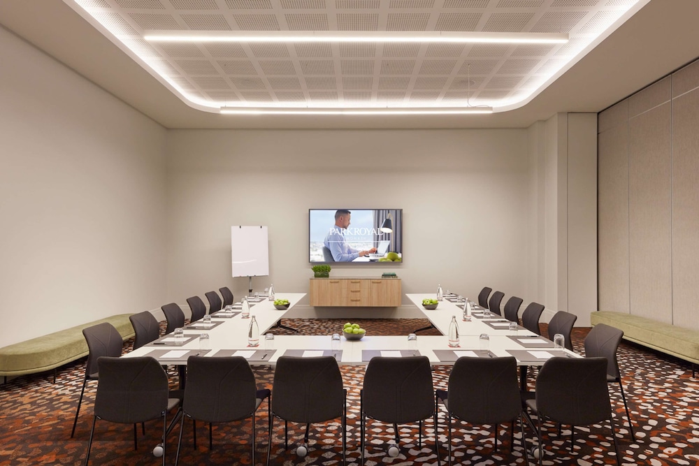 parkroyal monash melbourne