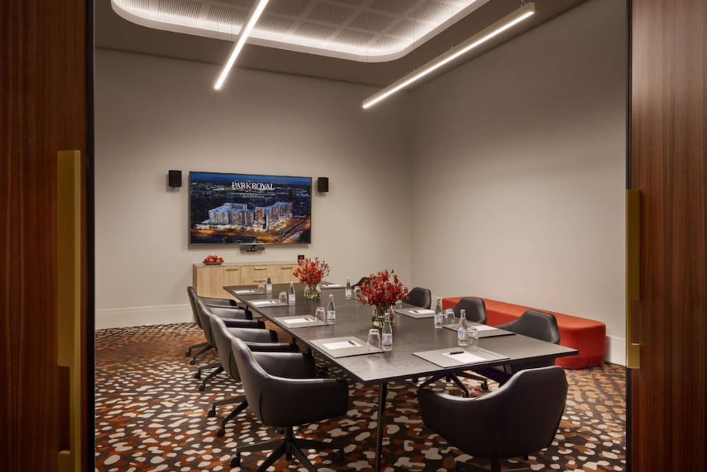 parkroyal monash melbourne